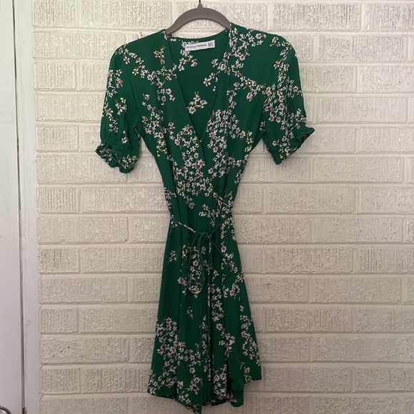 *CLOSET CLOSING* FAITHFULL Mira mini wrap dress - Picture 5 of 6